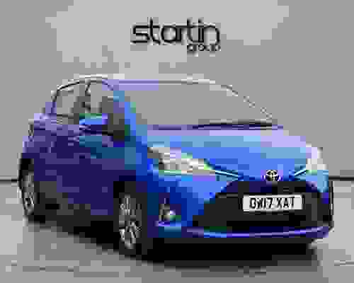 Toyota Yaris 1.5 VVT-i Icon Euro 6 5dr Blue at Startin Group