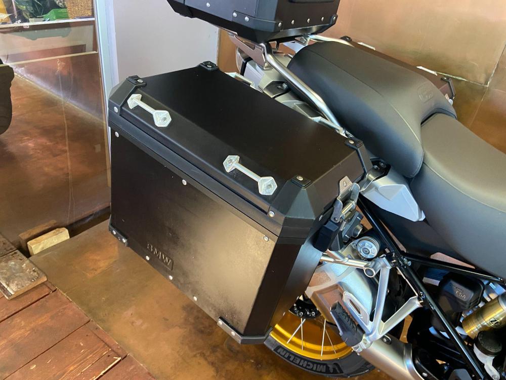 BMW R 1250 GS Adventure Photo at-9cf1ab2294a840f1a72c6297455b053c.jpg