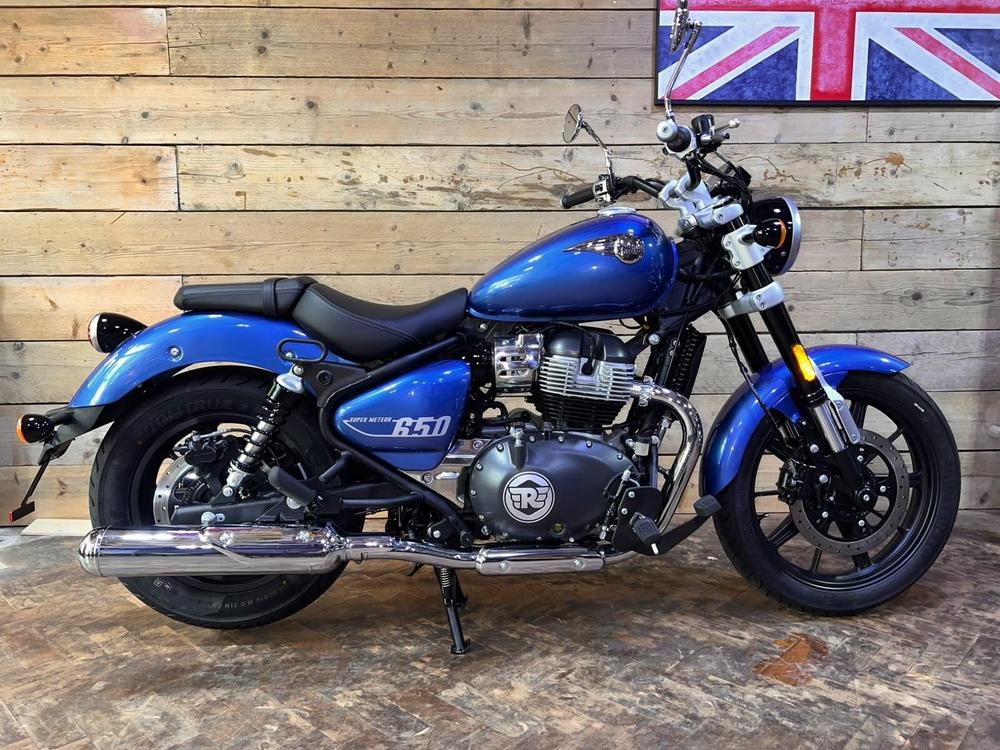 Royal Enfield Super Meteor 650 Photo at-9d031f316f5642bc9841fa532d232f69.jpg
