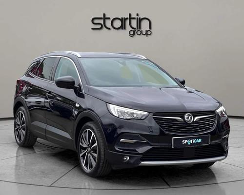 Vauxhall Grandland X 1.6 13.2kWh Business Edition Nav Auto Euro 6 (s/s) 5dr at Startin Group