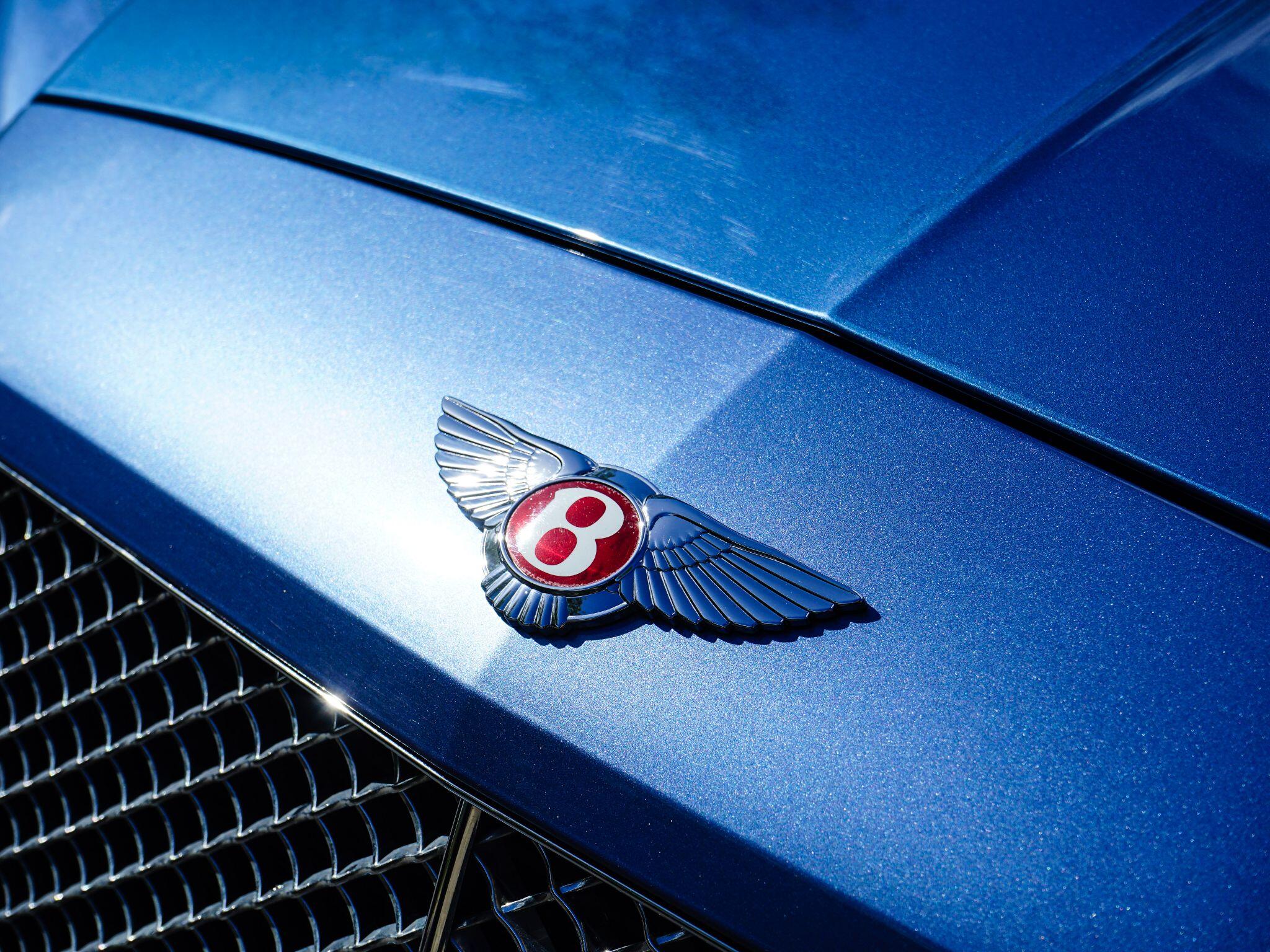 Bentley Continental 4.0 V8 GTC Convertible 2dr Petrol Auto 4WD Euro 6 (507 ps) — photo 36