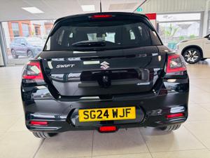 Suzuki Swift Photo 5