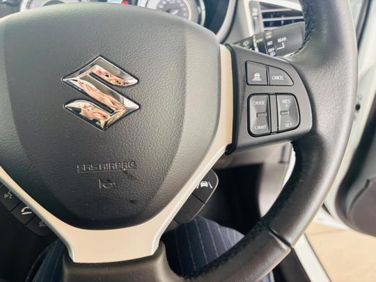 Suzuki S-Cross Photo at-9db1a0546e5e4814a40052de56a12f8c.jpg
