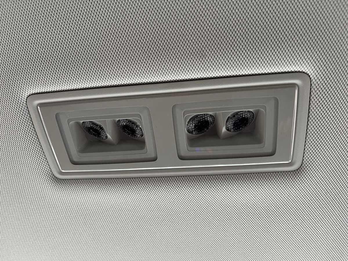 Volkswagen Tiguan Photo at-9db940a78b1e4a8981ef022833277b05.jpg