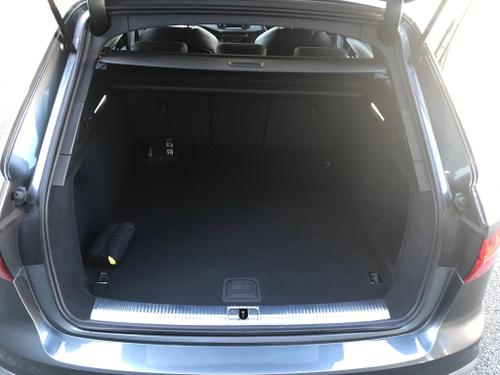 Audi A4 Avant Photo at-9dcd63e04f574d56bd33711ec22200a2.jpg
