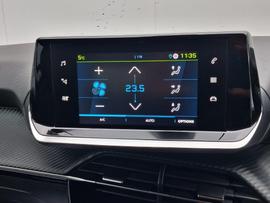 Peugeot E-208 Photo 15