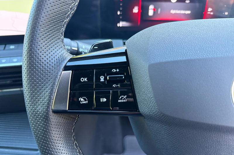 Used Vauxhall Astra BD74EZZ 28