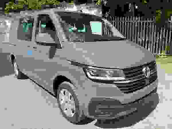 Used ~ Volkswagen Transporter 2.0 TDI T32 Highline Crew Van FWD SWB Euro 6 (s/s) 5dr Pure Grey at Martins Group