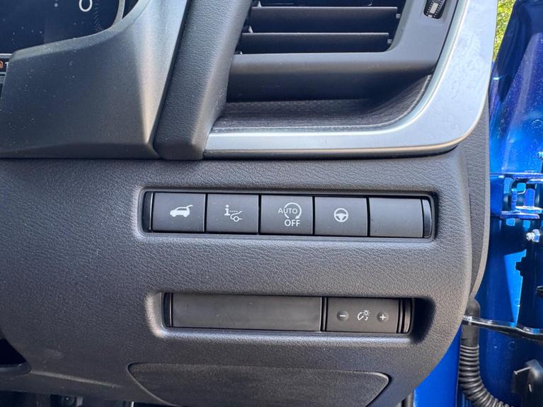 Used Nissan Qashqai OV75AVL 4