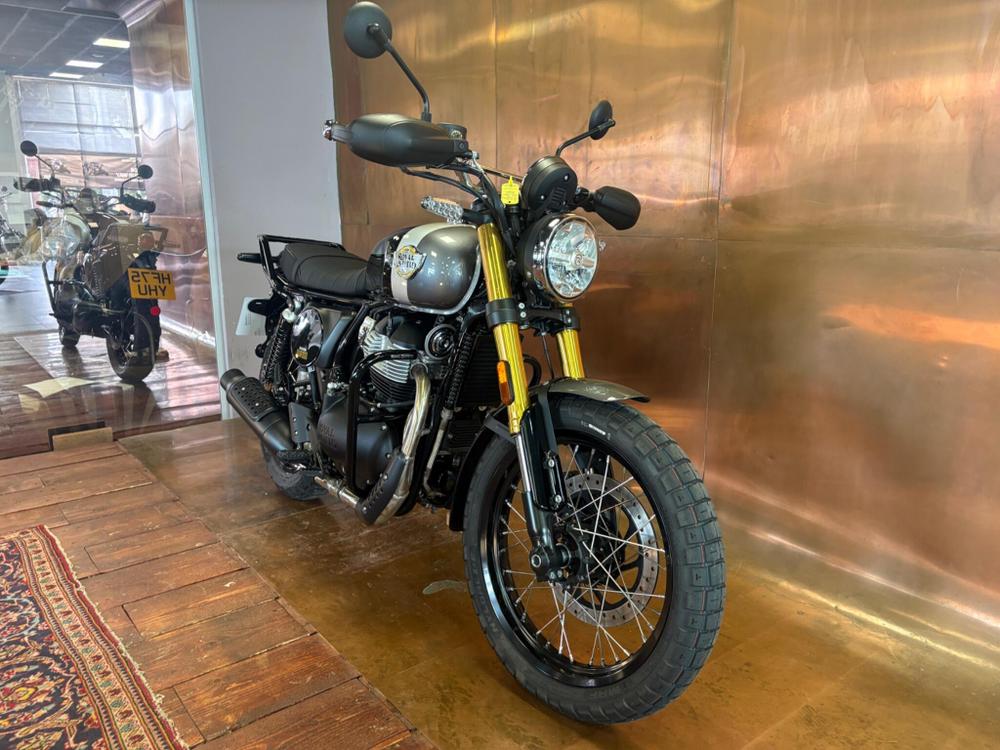 Royal Enfield Bear 650 Photo at-9e39ac2299864cd6bb84267c2ec21967.jpg