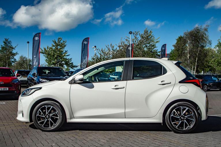 Used Toyota Yaris RE73SVD 18