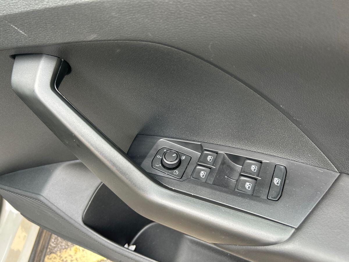 Volkswagen T-cross Photo at-9e4597614fc7433f9a55a70dcedc1f40.jpg