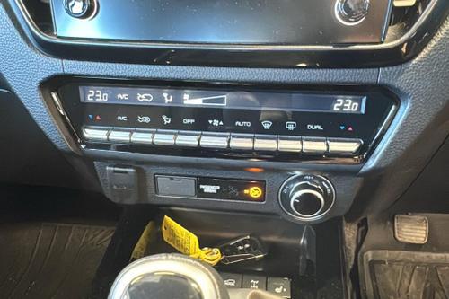 Isuzu D-MAX Photo at-9e6afd916b1a4c79b9a3dd50dc8317d1.jpg