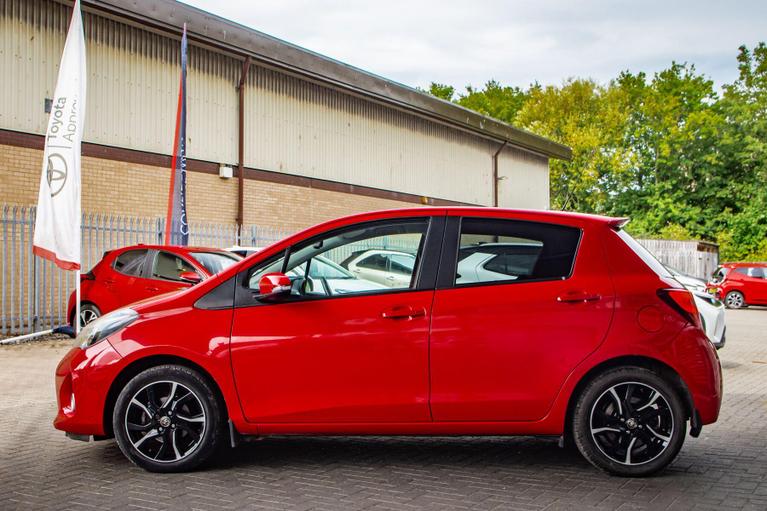 Used Toyota Yaris WO65EGE 10