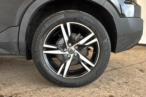 Volvo XC40 Photo at-9ea8e63c93184f408611f56095cf8885.jpg