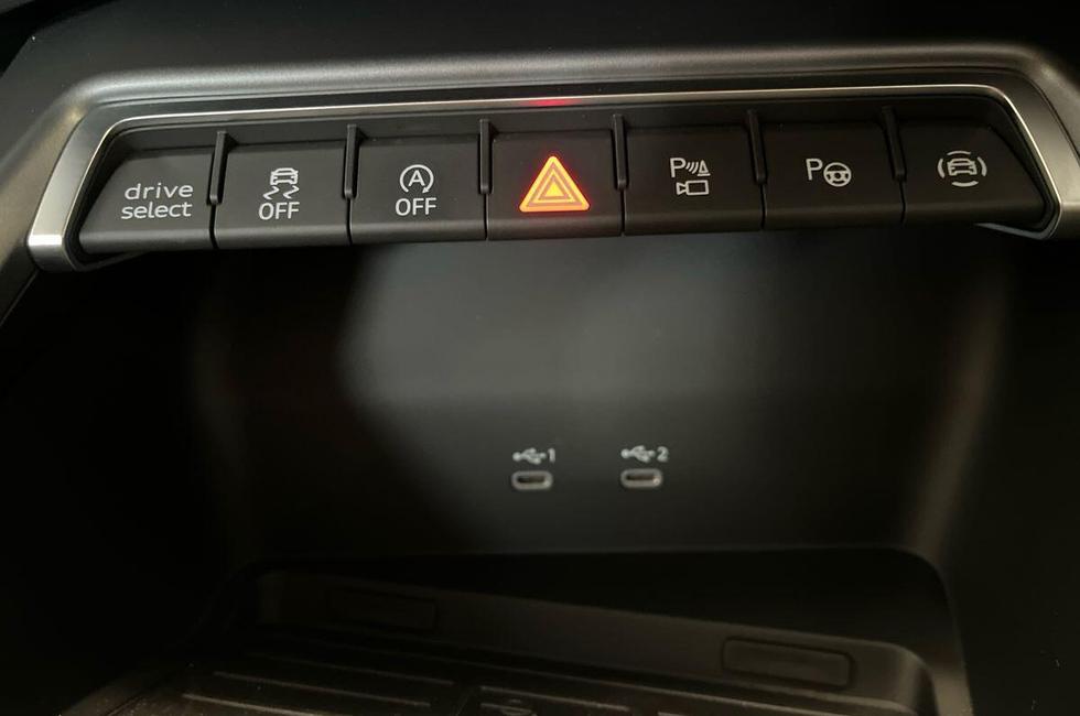 Audi A3 Photo at-9eb284ee9d054d20b80c8fb71d73bfa1.jpg