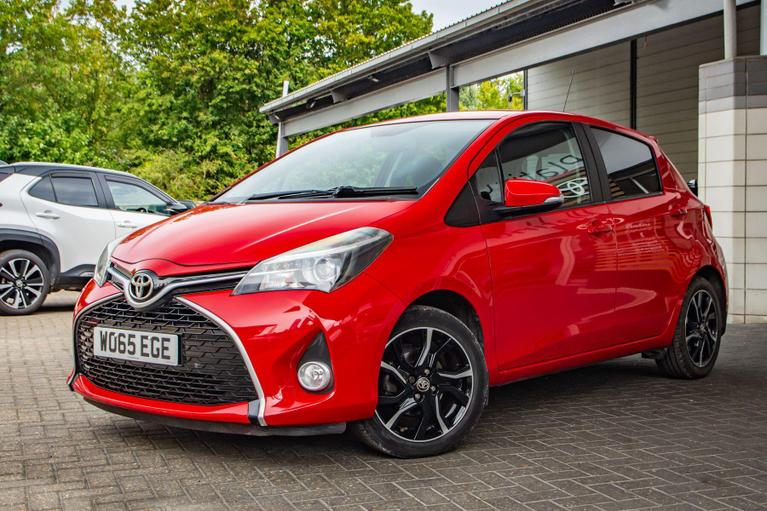 Used Toyota Yaris WO65EGE 8
