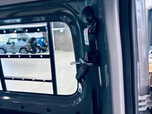 Suzuki Jimny Photo 30