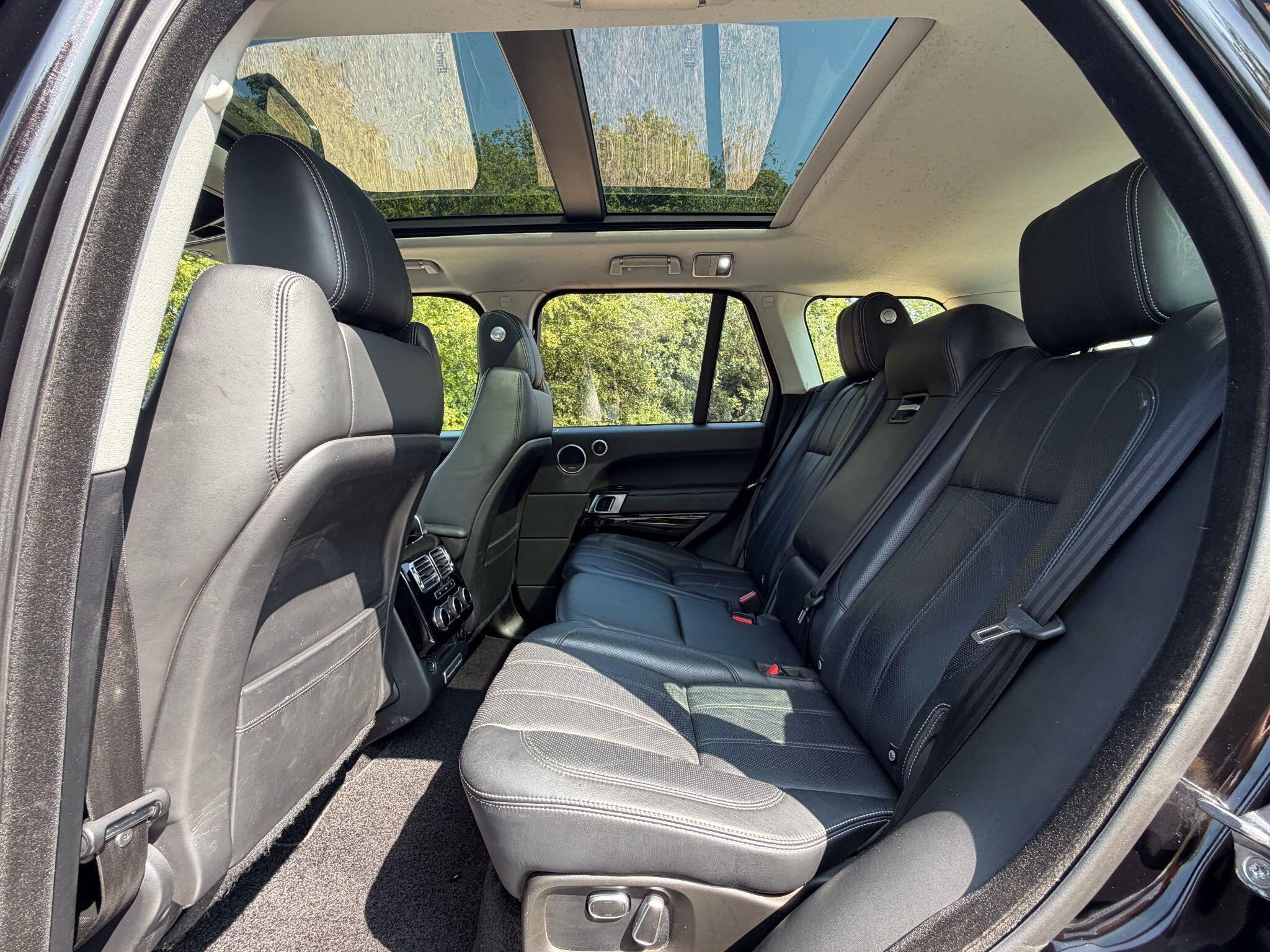 Land Rover Range Rover 4.4 SD V8 Vogue SE Auto 4WD Euro 5 5dr — photo 14