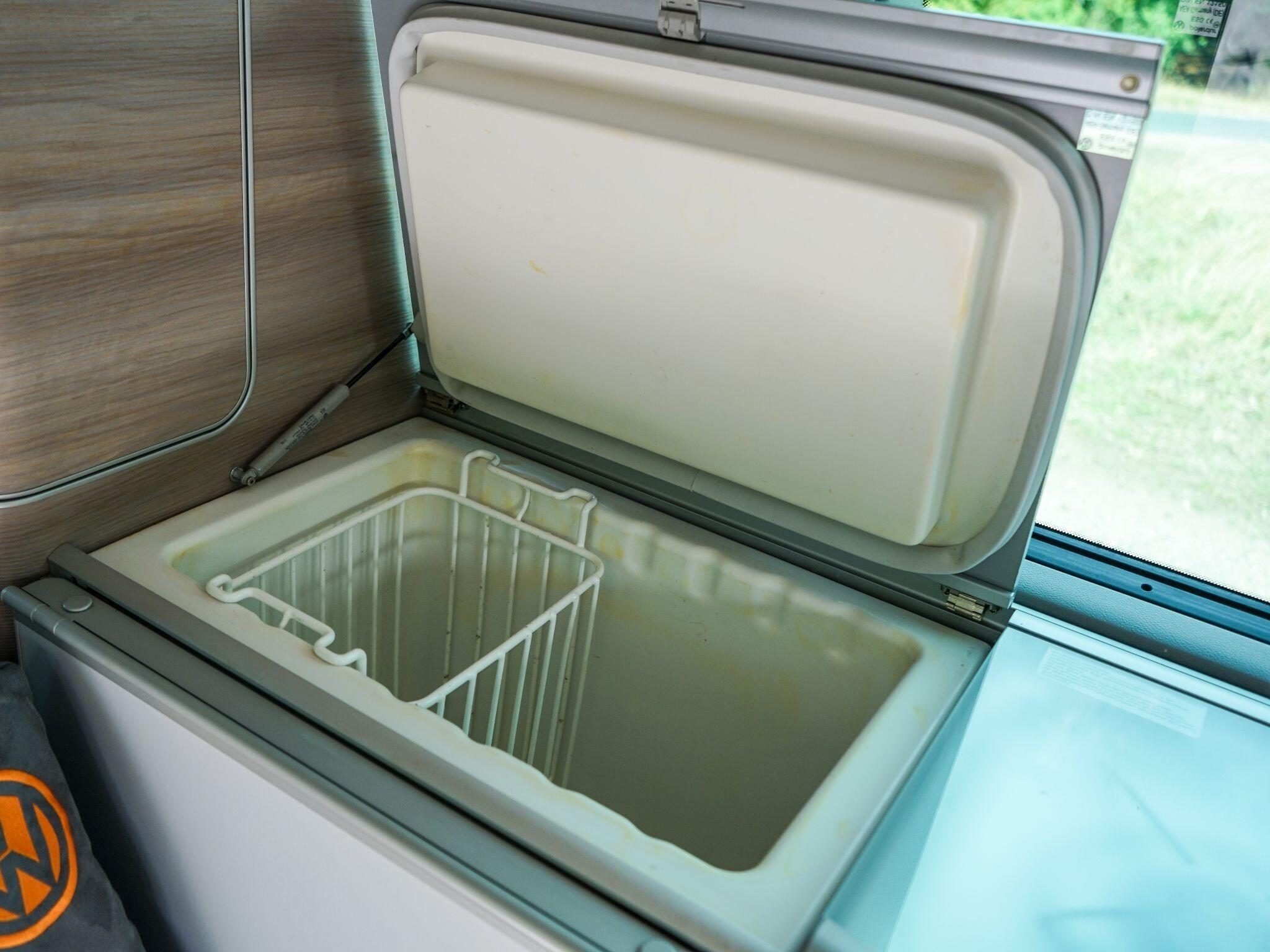 Volkswagen California SE TDI 180 CAMPER — photo 27
