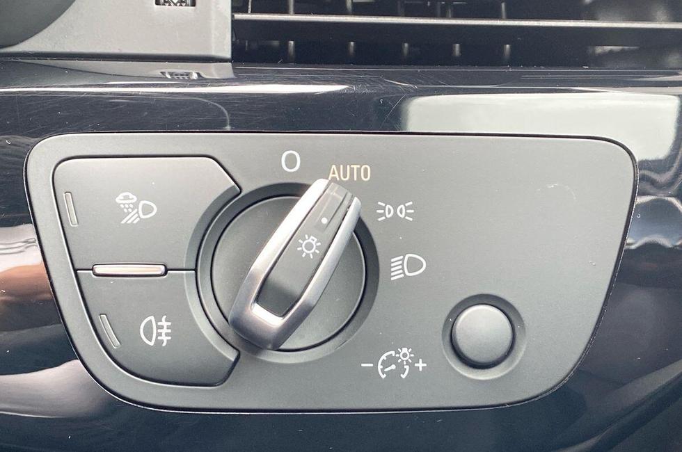 Audi A4 Photo at-9f2fa838a5b14daba508743d0abd74ef.jpg