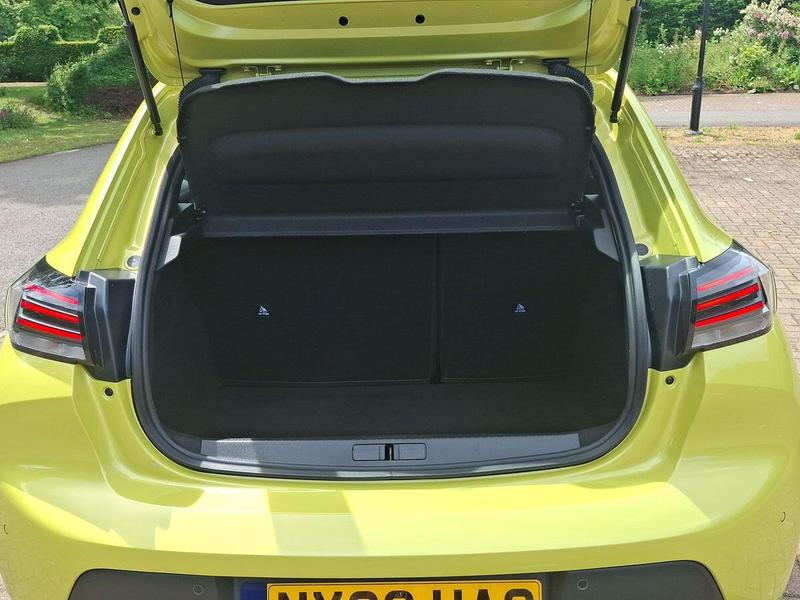 Used Peugeot 208 NX26UAO 18