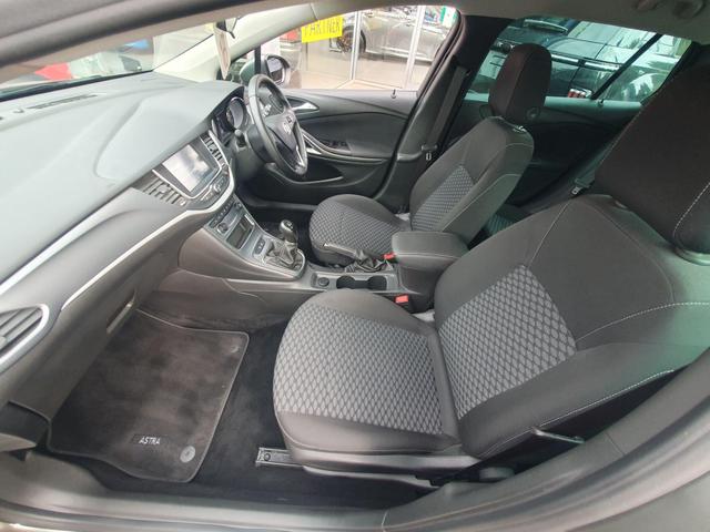 Used Vauxhall Astra DU68TDX 26