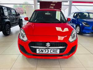 Suzuki Swift Photo 1