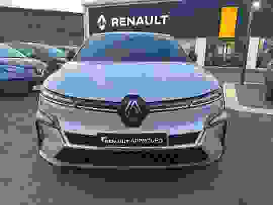 Renault Megane E-Tech Photo at-9f7b833cc82c4fefa0cefa2a106ff034.jpg