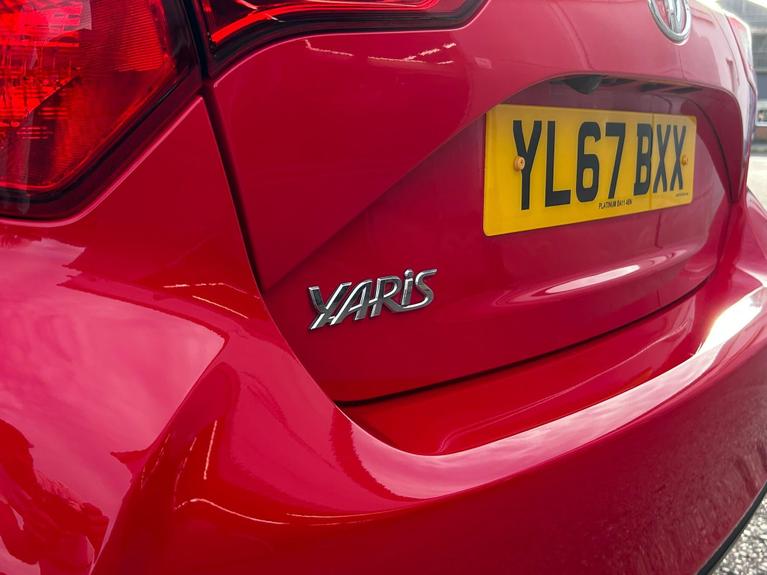 Used Toyota Yaris YL67BXX 27