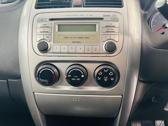 Suzuki Liana Photo at-9fa5bd321b9d477fbb671eded904b997.jpg