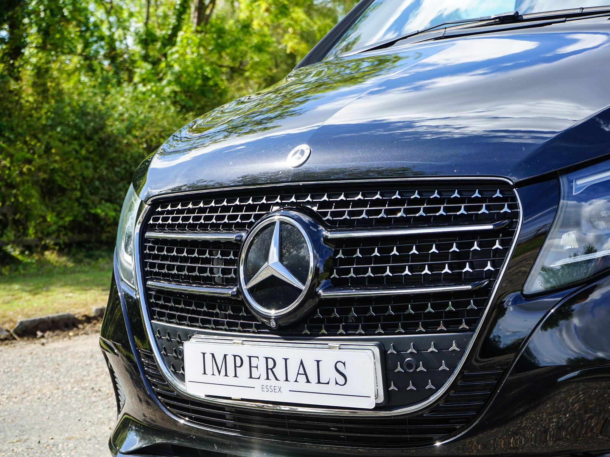 Mercedes-Benz V Class 2.0 V300d Premium G-Tronic+ Euro 6 (s/s) 5dr (8 Seat Extra Long) — photo 9