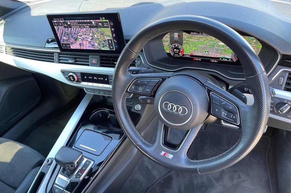 Audi A4 Avant Photo at-9fbbd629ce9d4ef89225d1c37757f2c8.jpg