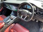 Audi Q8 Photo 11