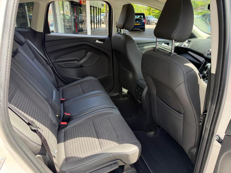 Used Ford Kuga ET68EHG 12