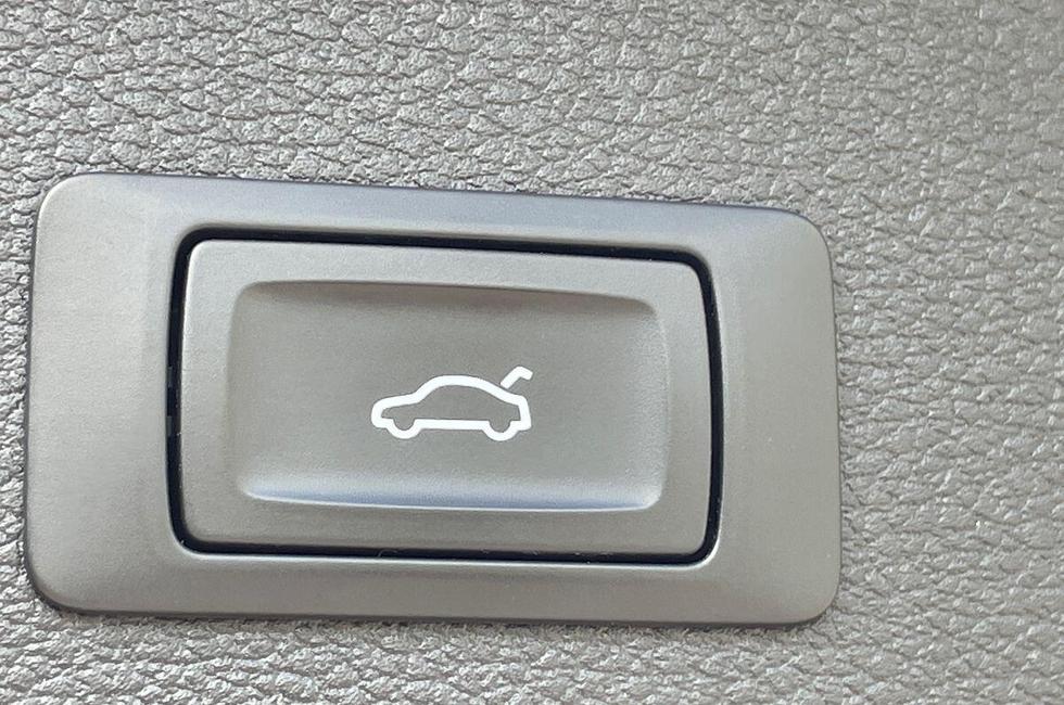 Audi Q2 Photo at-9fe9ff41f69b4113a852716bca37c6db.jpg