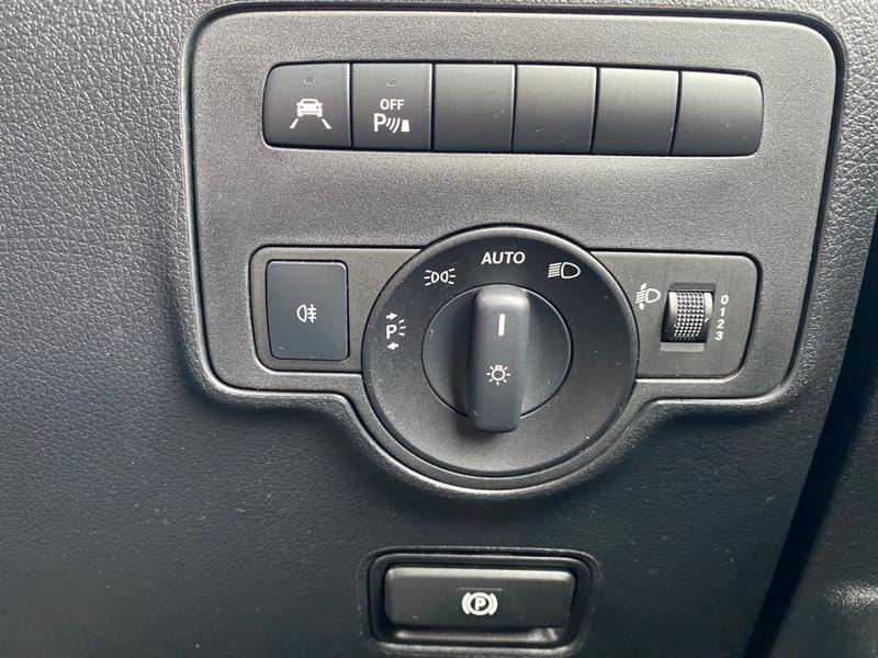 Mercedes-Benz Vito Photo at-a0448dc77cde470bb63baf9a8b862734.jpg