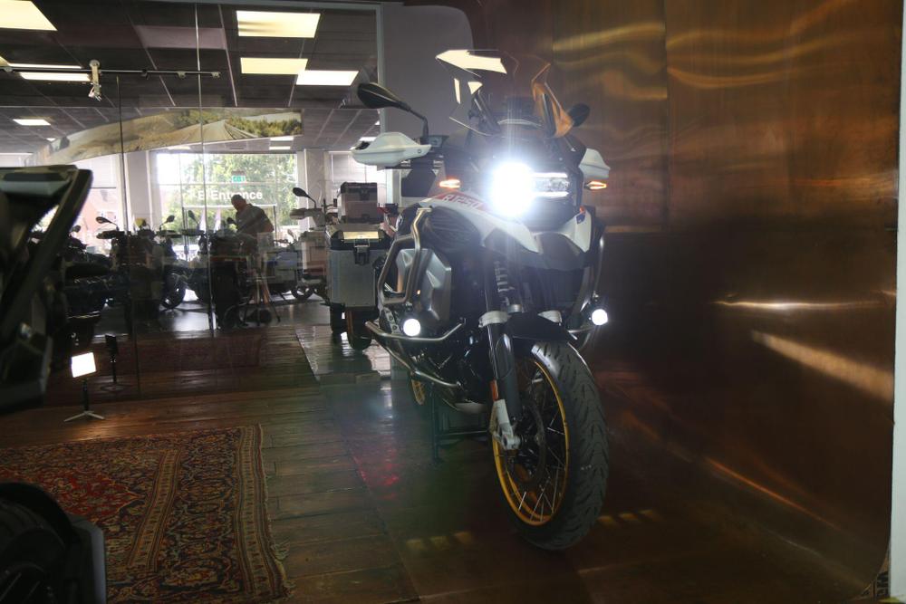BMW R 1250 GS Adventure Photo at-a0894bccfb024cd8baea62cf4686a25a.jpg