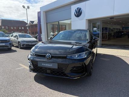 Used ~ Volkswagen Passat 1.5 eTSI MHEV R-Line DSG Euro 6 (s/s) 5dr at Martins Group