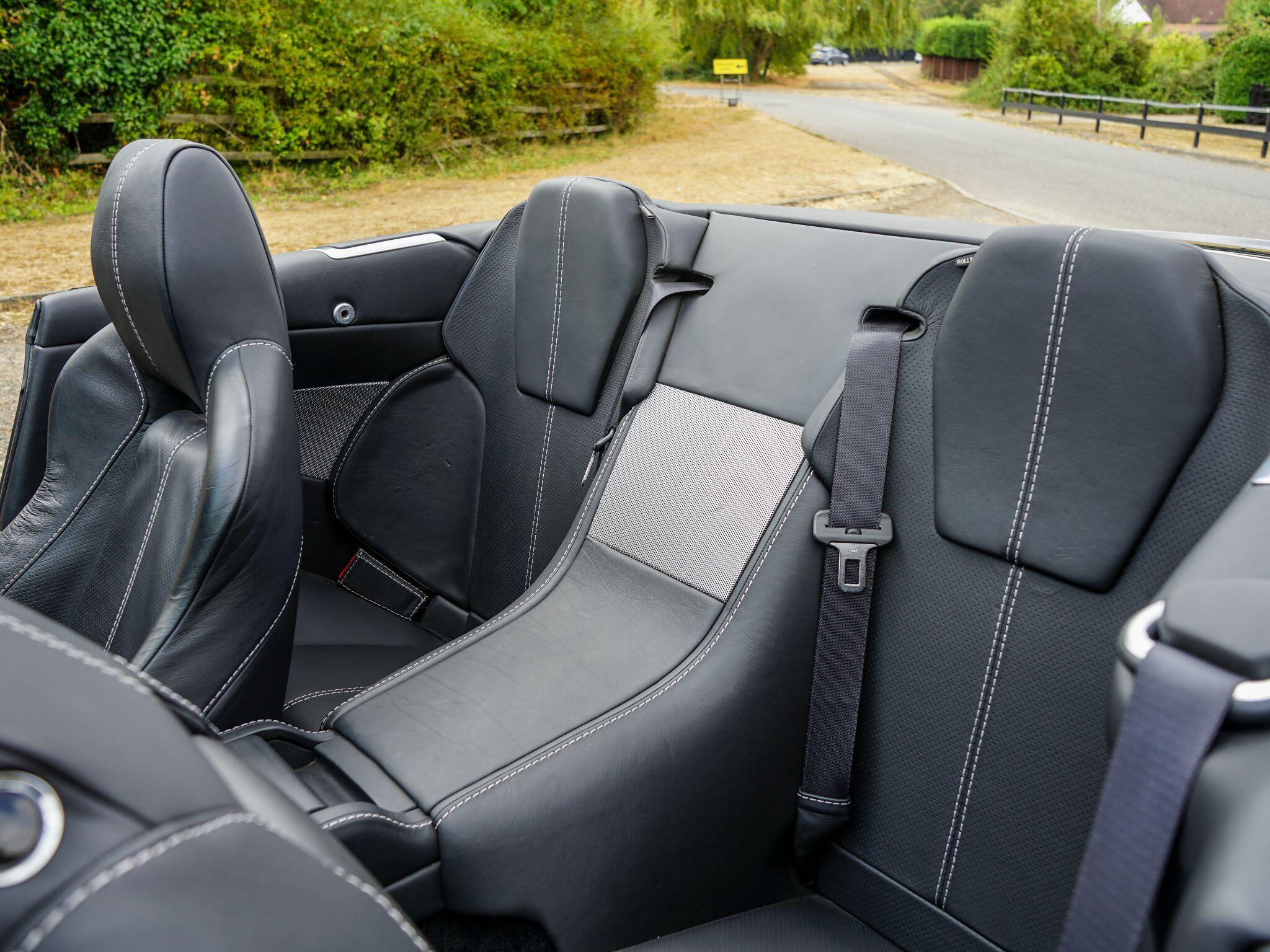 Aston Martin DB9 6.0 V12 Volante 2dr Petrol T-TronicII Euro 5 (470 bhp) — photo 14