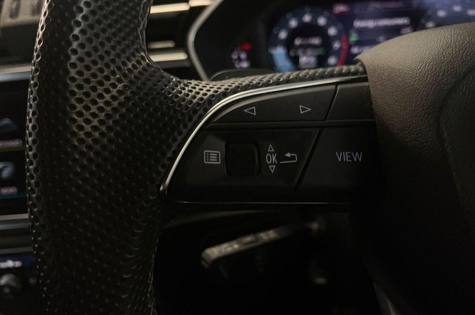 Audi Q3 Photo at-a115fca04ad949c285d7bc2fa7053d2d.jpg
