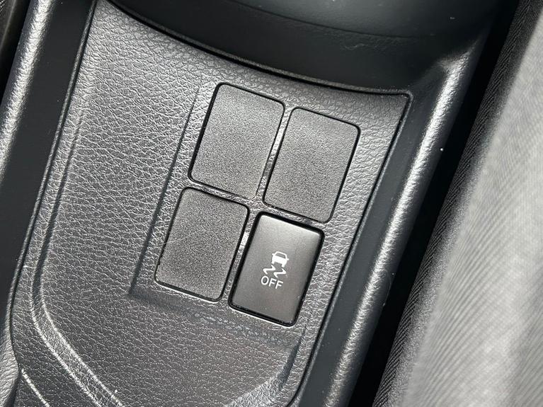 Used Toyota Yaris YL67BXX 17