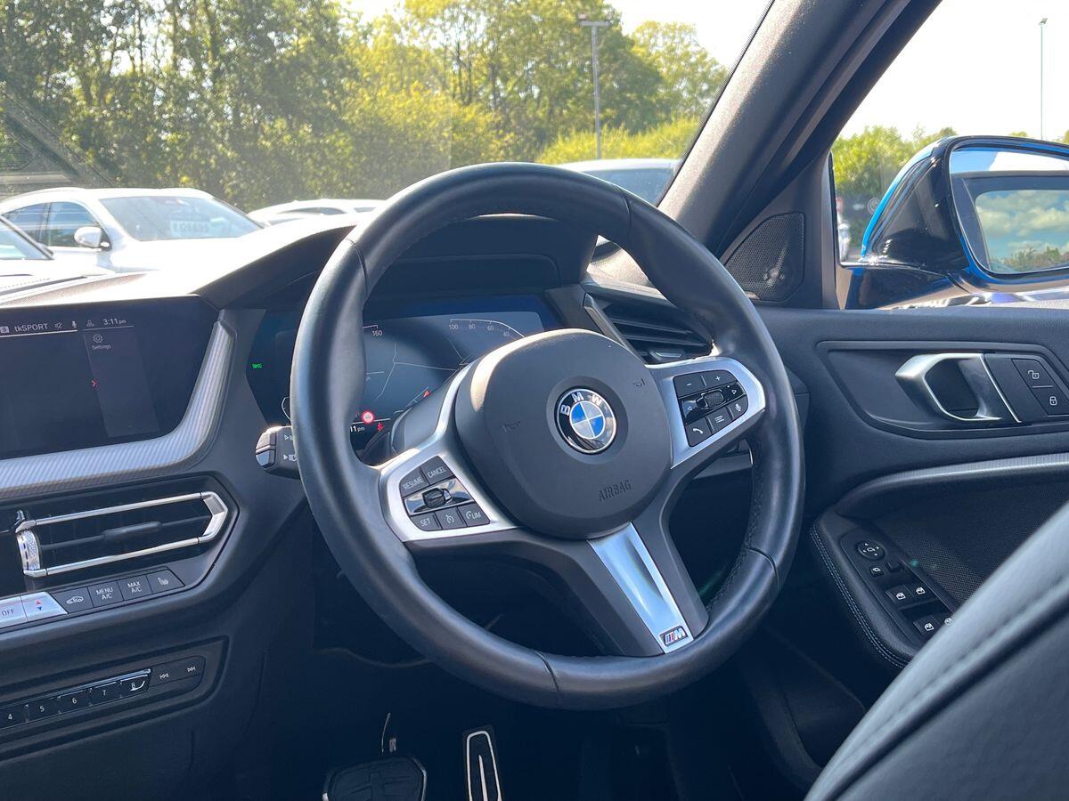 BMW 1 Series Photo 14