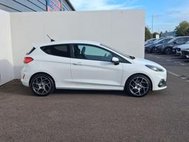 Ford Fiesta Photo 4