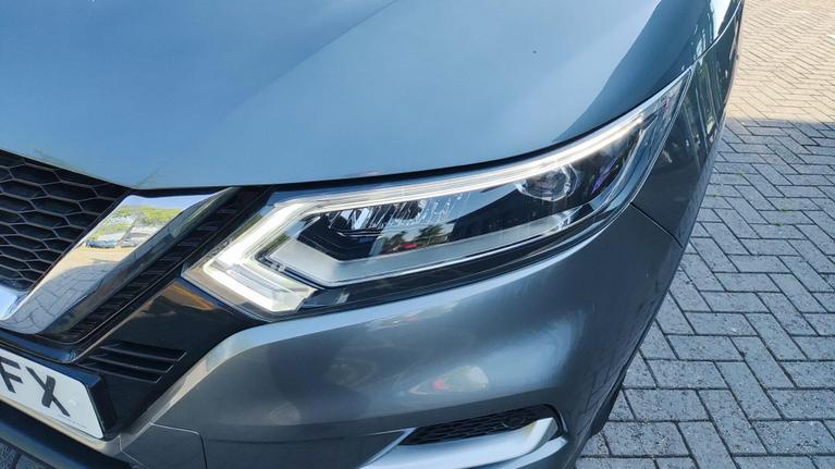 Used Nissan Qashqai AD68CFX 17