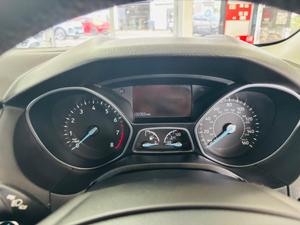 Ford Focus Photo 32