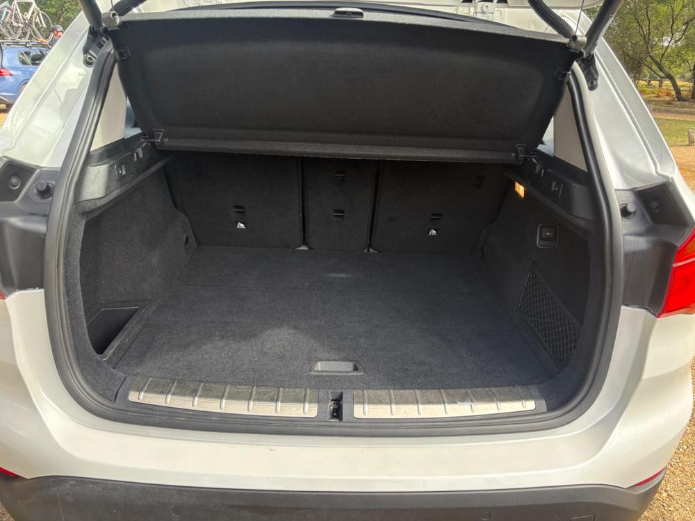 BMW X1 Photo at-a1e39dcd551c40c19b1b4e6ff7fb869e.jpg