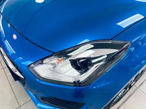 Suzuki Swift Photo 12