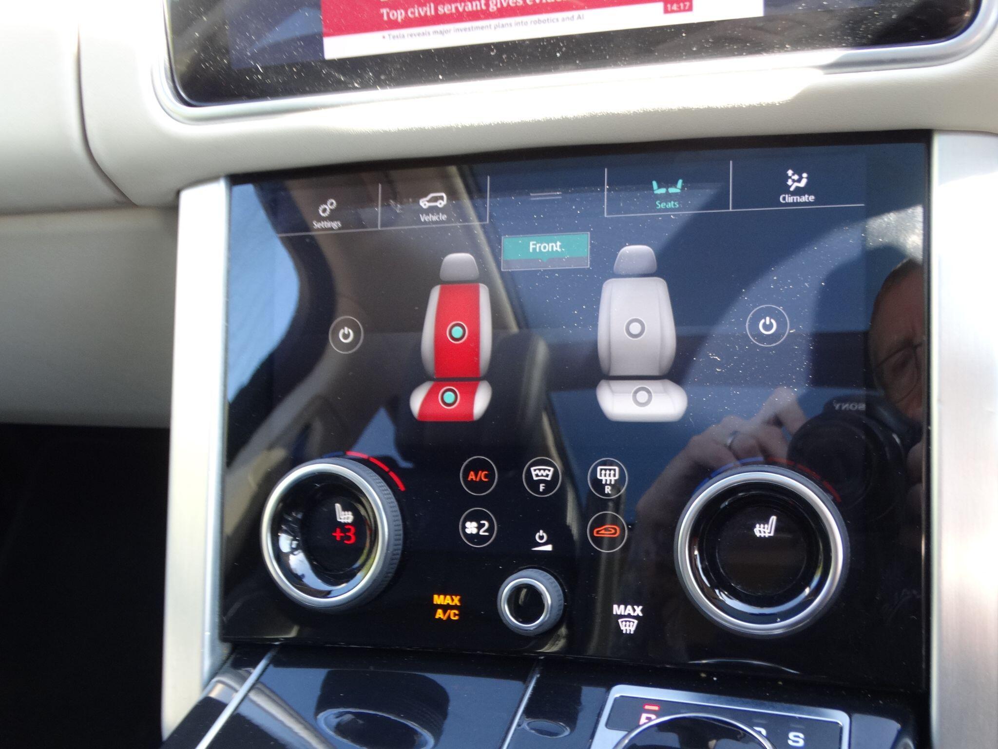 Land Rover Range Rover 3.0 SD V6 Vogue SE SUV 5dr Diesel Auto 4WD Euro 6 (s/s) (275 ps) — photo 20