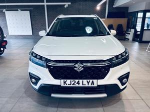 Suzuki S-Cross Photo 1